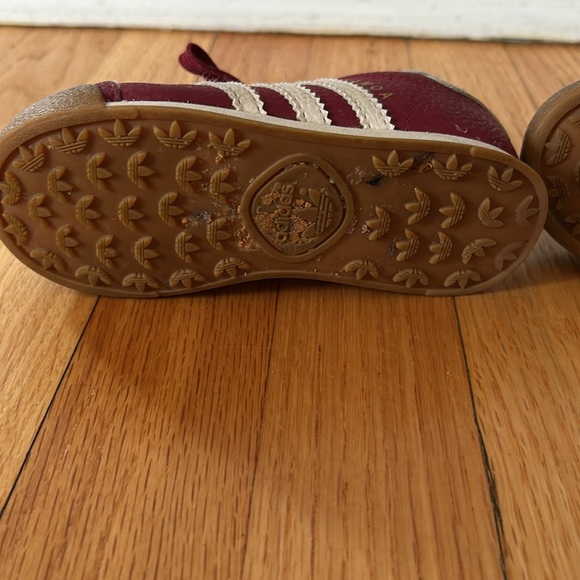 Adidas Samoa toddler maroon red sneakers - Picture 5 of 13